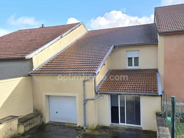 Maison de village rénovée à vendre en exclusivité! 4 chambres avec jardin et garage à Septsarges