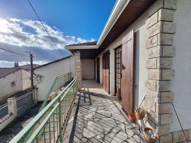 Maison de village secteur La Rochefoucauld 79m² Rivières