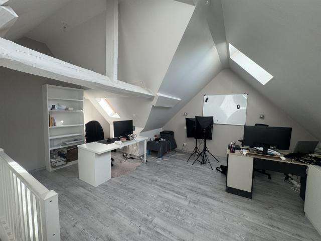 Maison de ville 3 chambres dépendance. 90m² Béthisy Saint Pierre