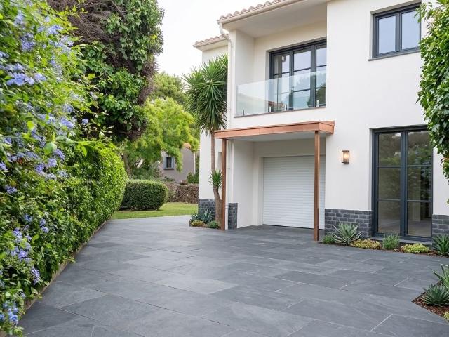 Maison de ville 3 faces avec jardin – Quartier Torcatis – Pe. 152m² Perpignan