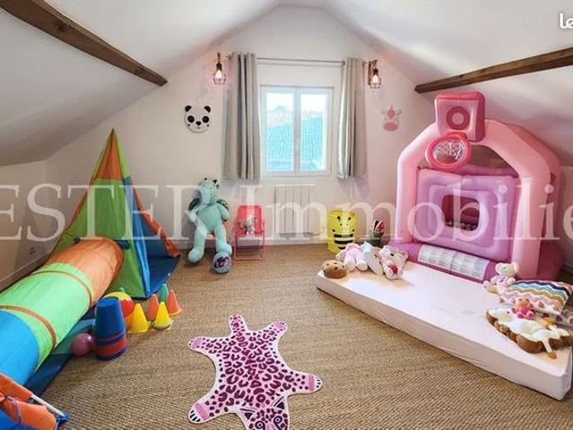 Maison de ville 10 pièces 255 m²