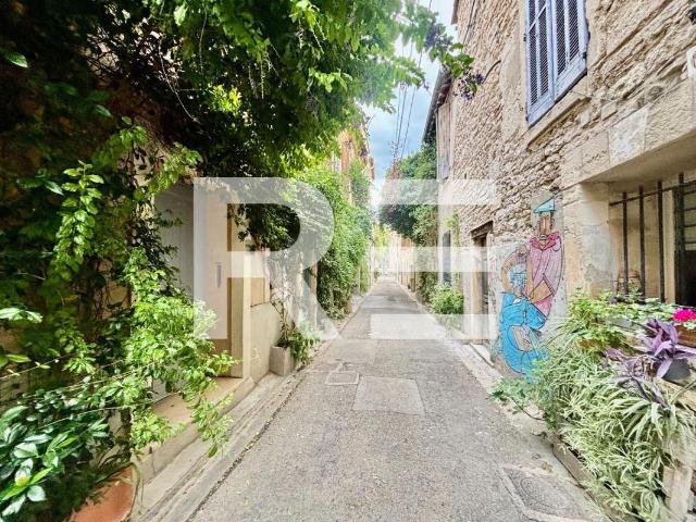 Maison De Ville 126M2 Avec Terrasse Et Patio Interieur 124m² Nîmes