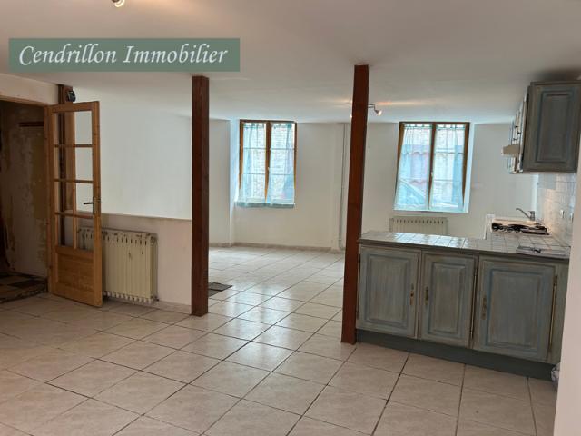 Maison de ville 132 m2 habitables 5 chambres 2 garages