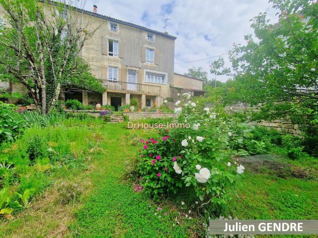 MAISON DE VILLE + 155 M2 SUR PARCELLE DE 554 M2