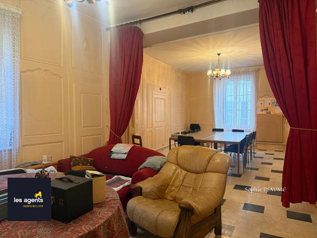 Maison mitoyenne à vendre à Vézelise 7 pièces, 245 m2