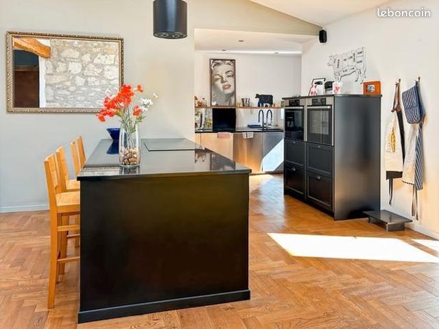 Maison de ville 7 pièces 236 m²
