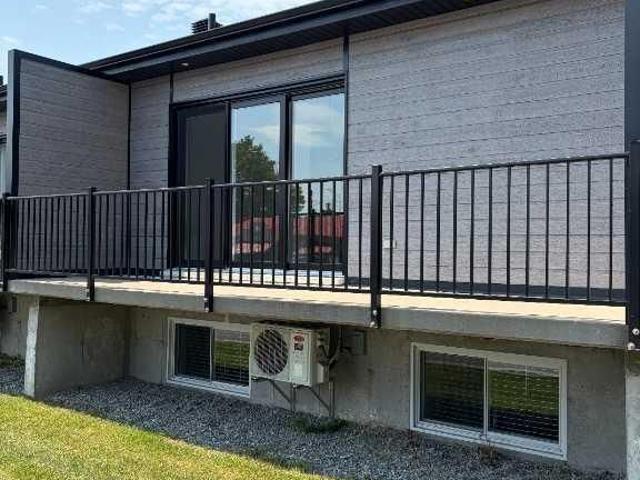Maison de ville 5 1/2 à Sainte Marie 1er mois gratuit