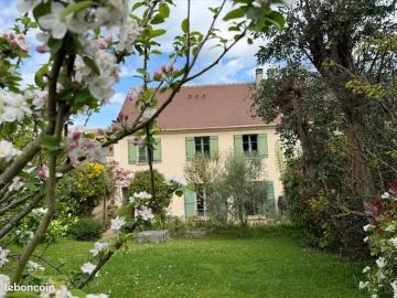 Thoiry Savoie, Celliers - Jardin, Terrasse
