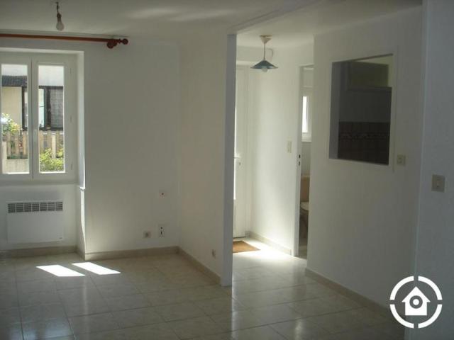 Maison de ville 60 m² 1 chambre et 1 bureau