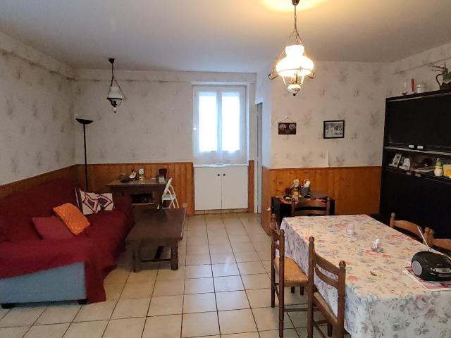 Maison de ville 70 m2 environ 2 chambres Centre Ville