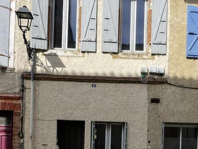 Maison de ville 70m2 avec jardin et fort potentiel au coeur d