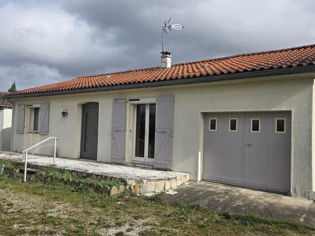 MAISON DE VILLE