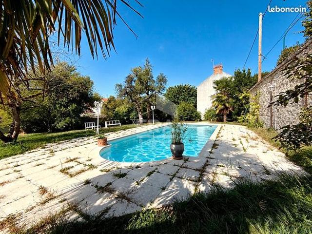 Maison de ville 8 pièces 145 m²