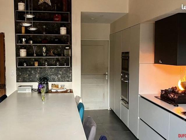Maison de ville 8 pièces 222 m²