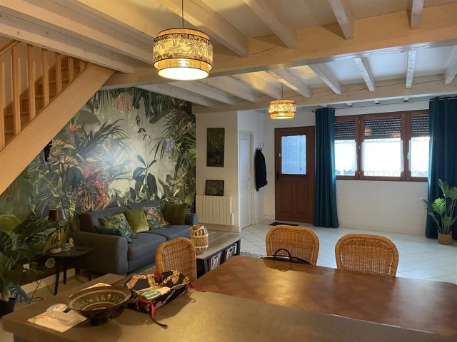 Maison De Ville. 90m² Gontaud De Nogaret