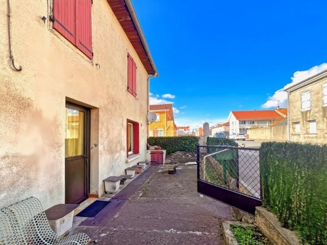 Maison de Ville 92 m² T4 RABASTENS DE BIGORRE 65 SANS JARDIN