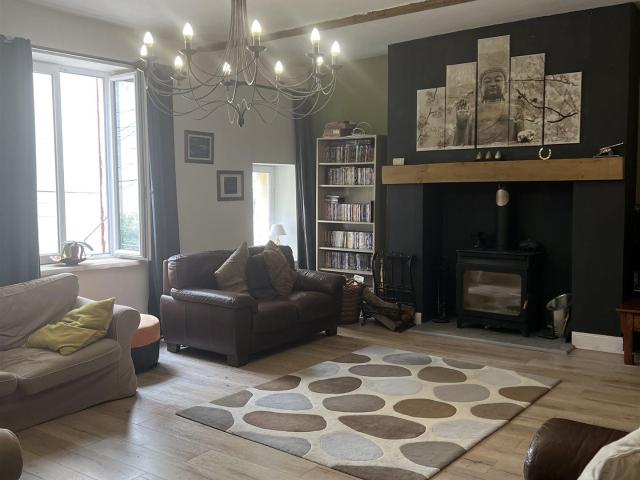 Maison de ville à vendre 195m² Bize Minervois