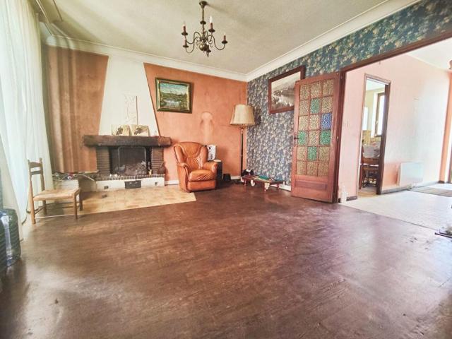 Maison de ville à Grenoble avec jardin, garage et dépendance de 80 m²