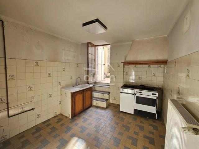 Maison de ville à rénover de 85m²