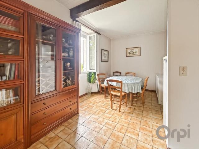 Maison de ville avec deux chambres, jardin et parking 70m² Lectoure