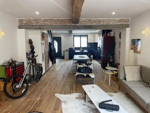 Maison de ville avec jardin. 105m² Tonneins