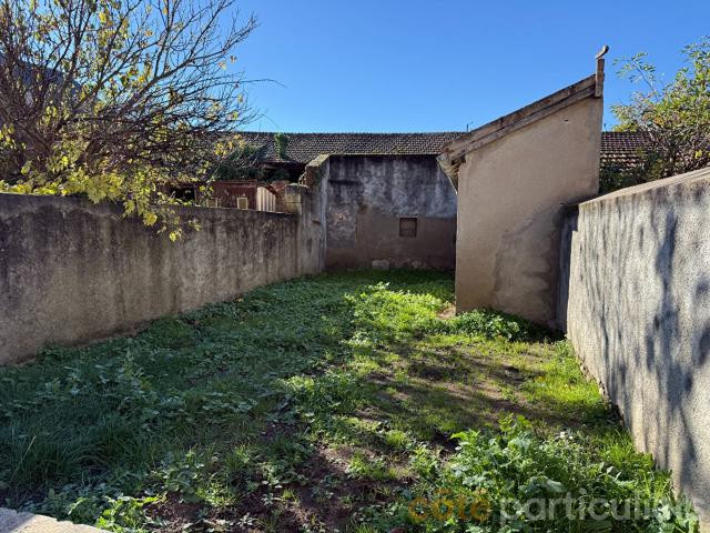 Maison de ville avec jardin proche centre ville et commodité. 93m² Saint Amand Montrond