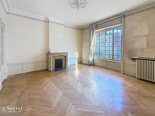 Maison de Ville Bourgeoise au Cœur de Saint Chamond 276m² Saint Chamond