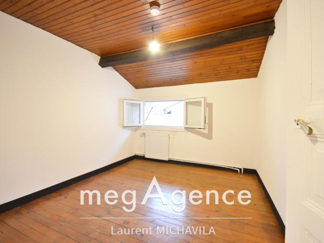 ?Maison de ville de 120m2 avec garage, entièrement rénovée