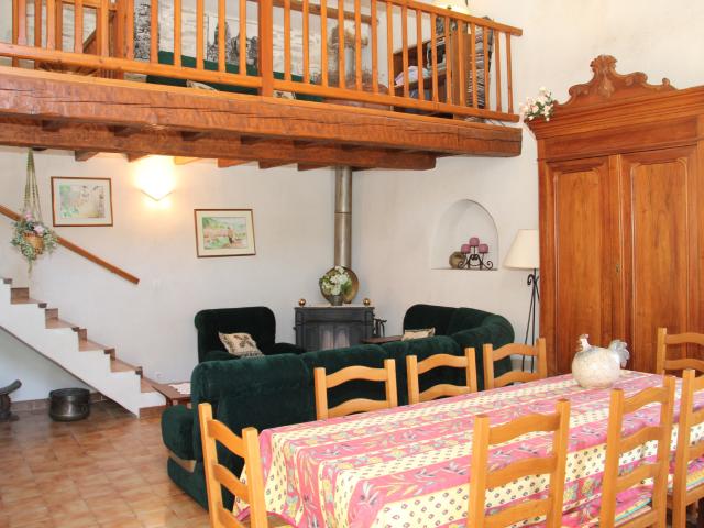 Maison de ville de 136m2 composée de deux logements et d'une terrasse