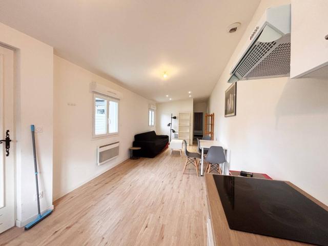 MAISON DE VILLE DE 43M² ENTIEREMENT MEUBLE ZONE PAVILLONNAIRE