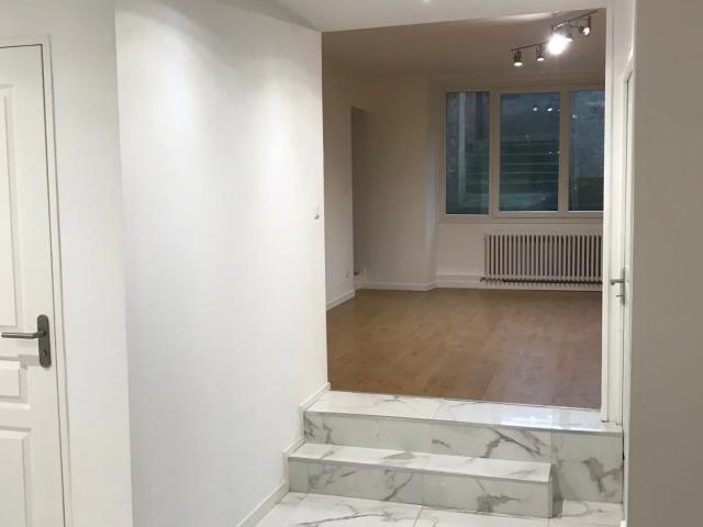 Maison de ville entièrement rénovée