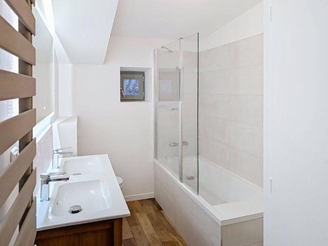 Maison de ville entièrement rénovée au cœur du vieux bourg de Ta