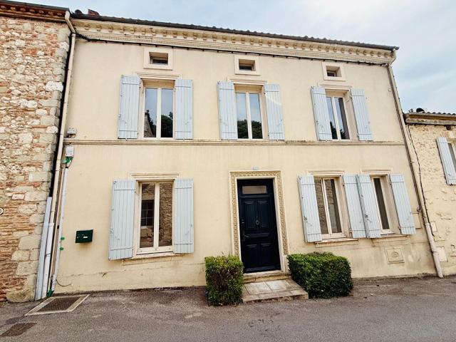 Maison de ville en pierre, piscine et vue imprenable 228m² Penne d'Agenais
