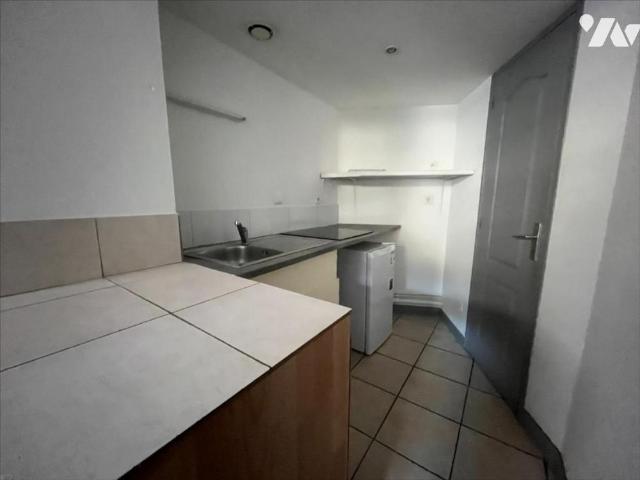 MAISON DE VILLE F2