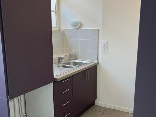 MAISON DE VILLE F3 Type DUPLEX à MONTARGIS 87 m2 proche toutes commodités
