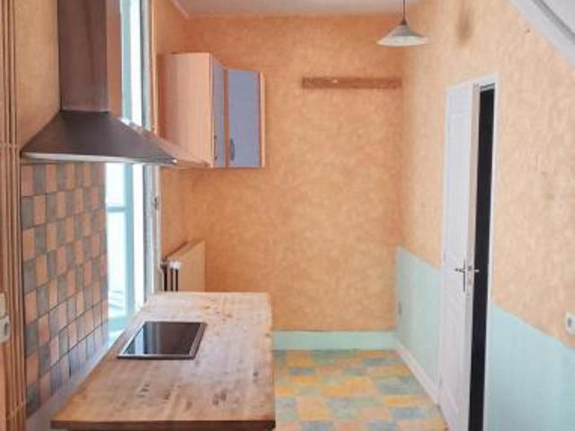 MAISON DE VILLE HYPER CENTRE 3 CHAMBRES CAVE CELLIER 71700 Tournus