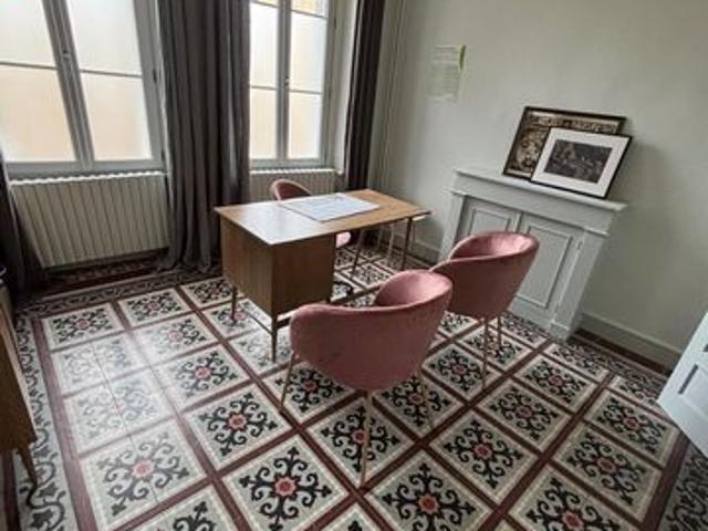 Maison de ville, idéalement situé, a 2h30 de Paris