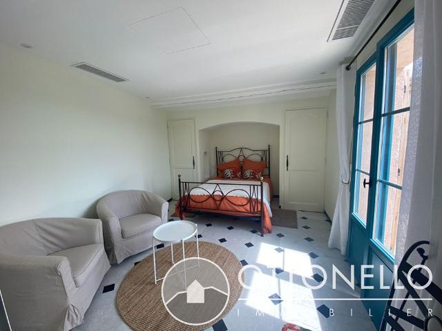 Maison de ville meublée Roquebrune Sur Argens 3 pièces 80m2 avec jardinet