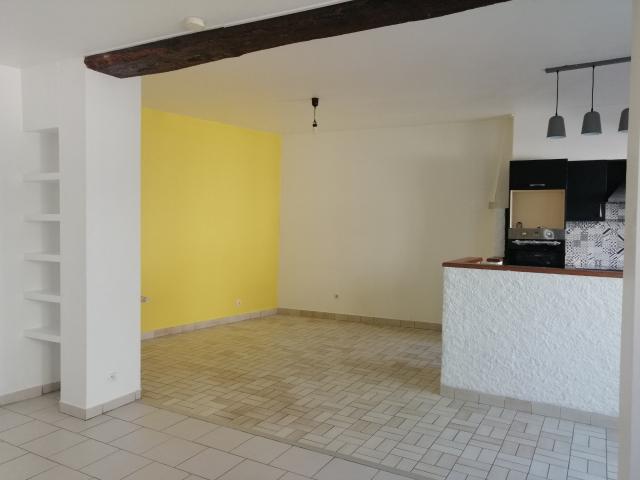 NEVERS MAISON Av. Général de Gaulle T.5 /6,garage