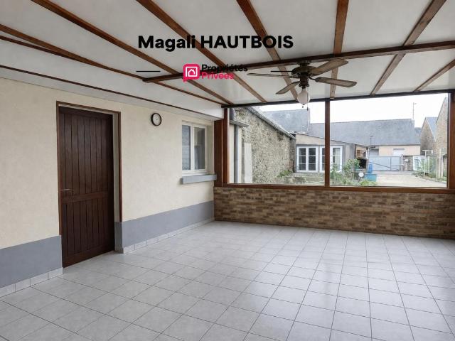 Maison de ville Saint Hilaire Du Harcouet 6 pièce s 167 m2