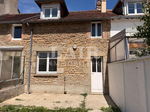 Maison de ville, secteur Lancrel réf 15473