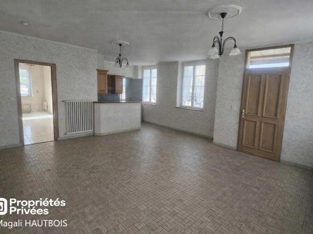 Maison de ville PONTAUBAULT 50220, 5 pièces de 115 m2