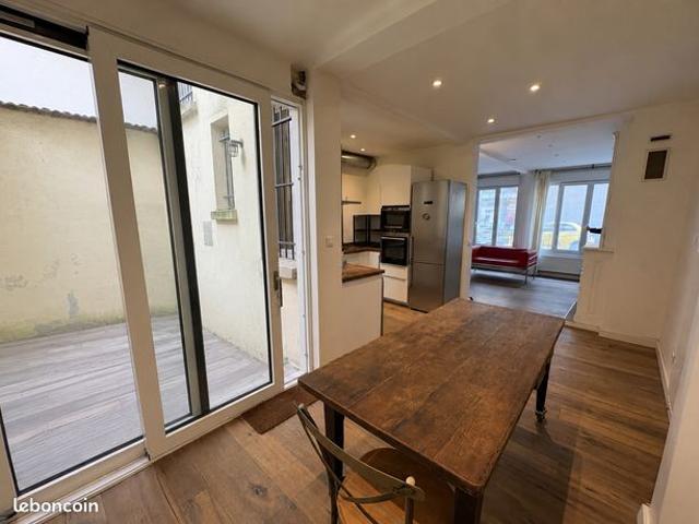 Maison de ville rare 160 m² / 5 chambres avec patio proche parc Georges Brassens