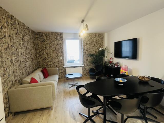 Maison de ville rénovée 98 m2 au sol Jardin 230 m2