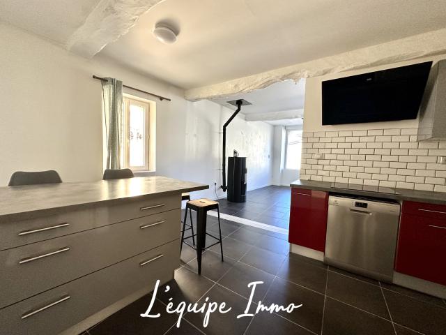 Maison de ville rénovée T3 meublée