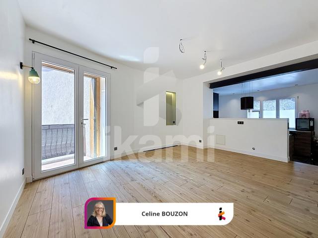 Maison de ville rénovée avec studio indépendant. Centre d'Aigueblanche