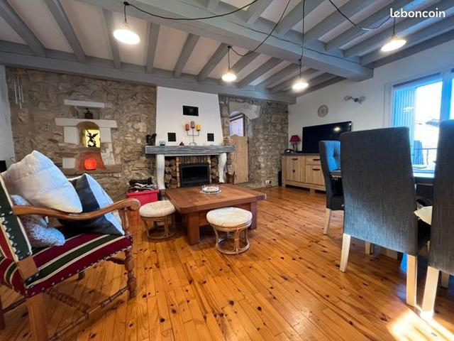 Maison de ville rénovée de 90m2