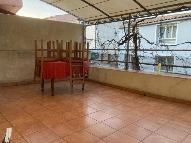 Maison de ville T3 en triplex avec terrasse et grand garage – Centre de Grabels 34790