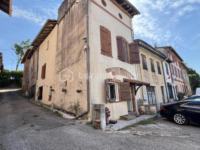 MAISON DE VILLE T3 MEUBLEE MONCLAR DE QUERCY