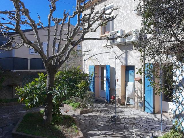 Maison de ville T6 de 135m2 avec jardin et garage. Quartier. 135m² Pertuis